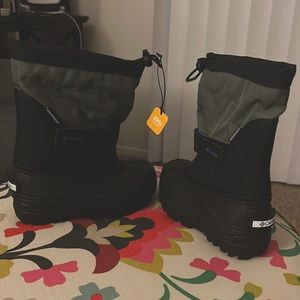 NWT COLUMBIA Children’s Columbia Powderbug Plus II. Size 12.